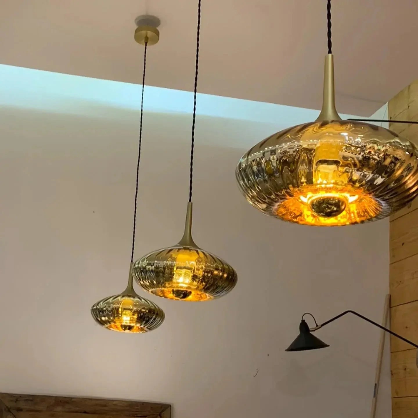 275563253_5299683810091218_5301158782543385009_n - Elements Lighting