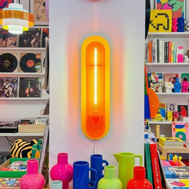 Applique Andy Jaune & Orange – Applique murale Pop Art tendance en acrylique coloré - Elements Lighting