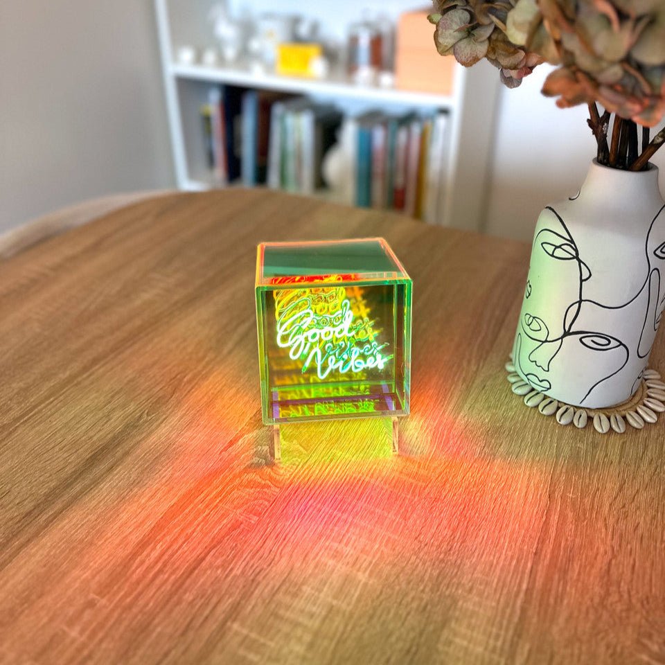 Cube lumineux - GOOD VIBES - Elements Lighting