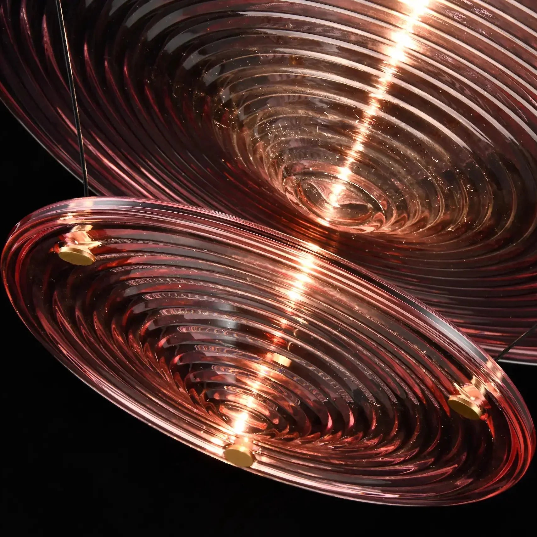 Suspension Venise Rose Spinelle – Luminaire en verre soufflé lumière douce