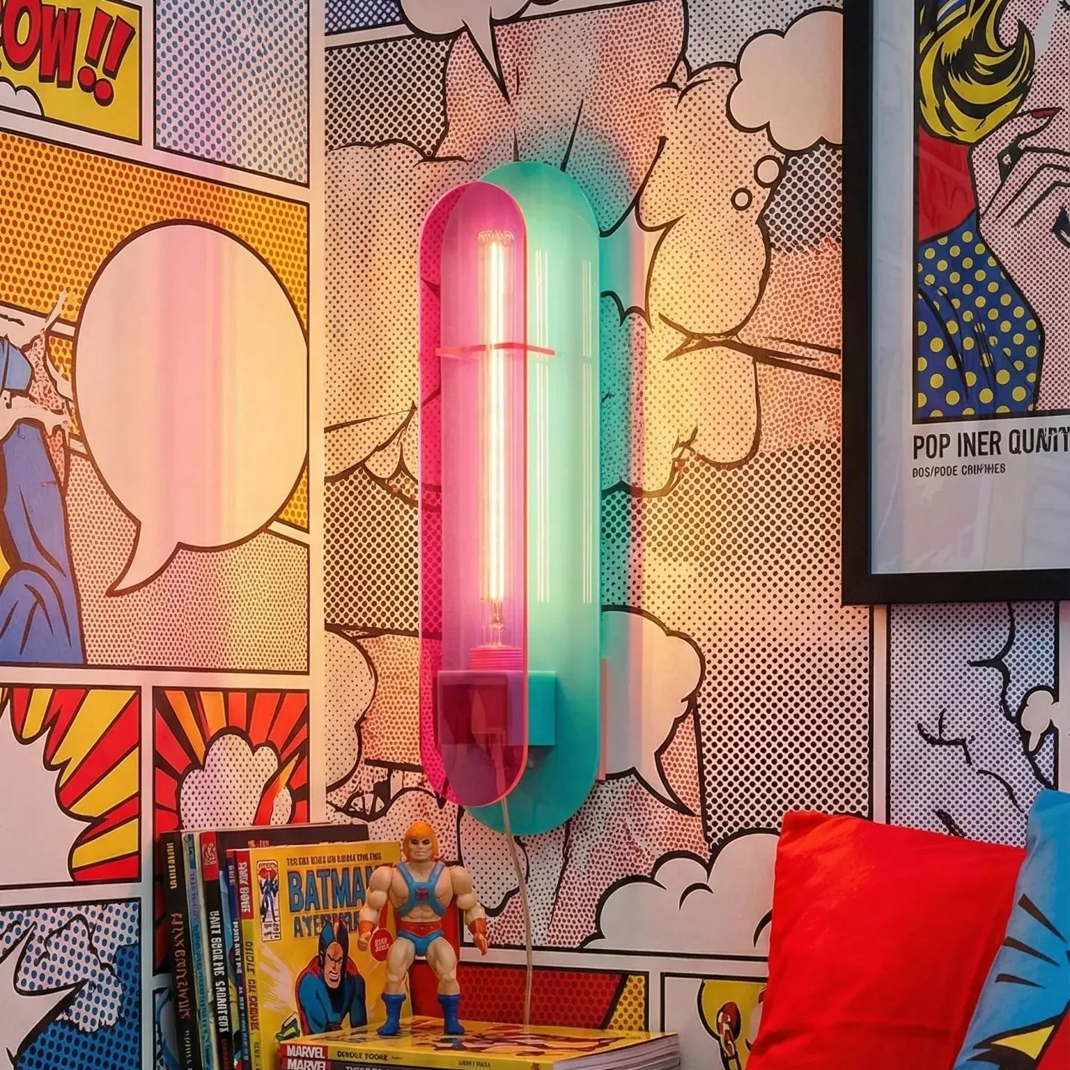 Applique Andy Violet & Turquoise – Design Pop Art en acrylique et lumière créative