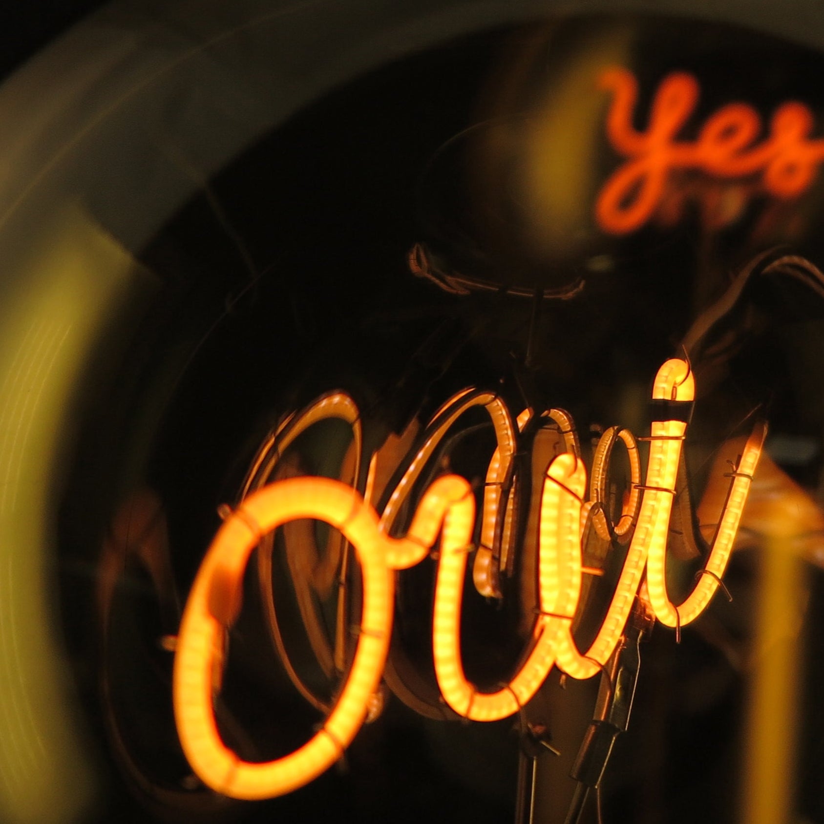 Oui - Elements Lighting