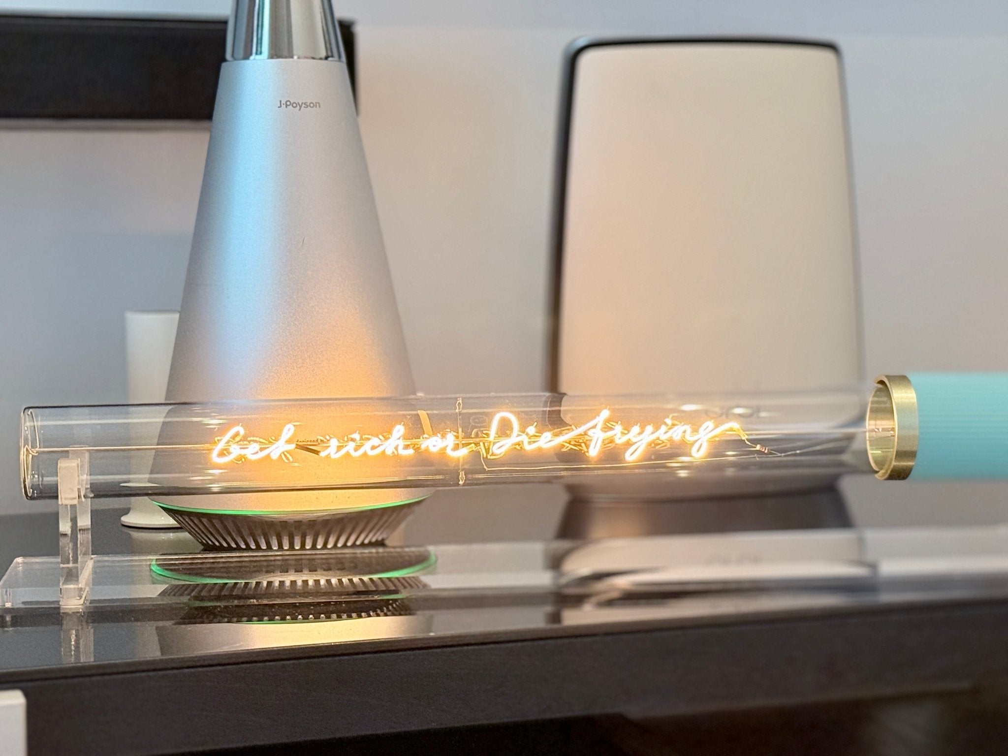 Tube lumineux - Get Rich or Die Trying - Elements Lighting