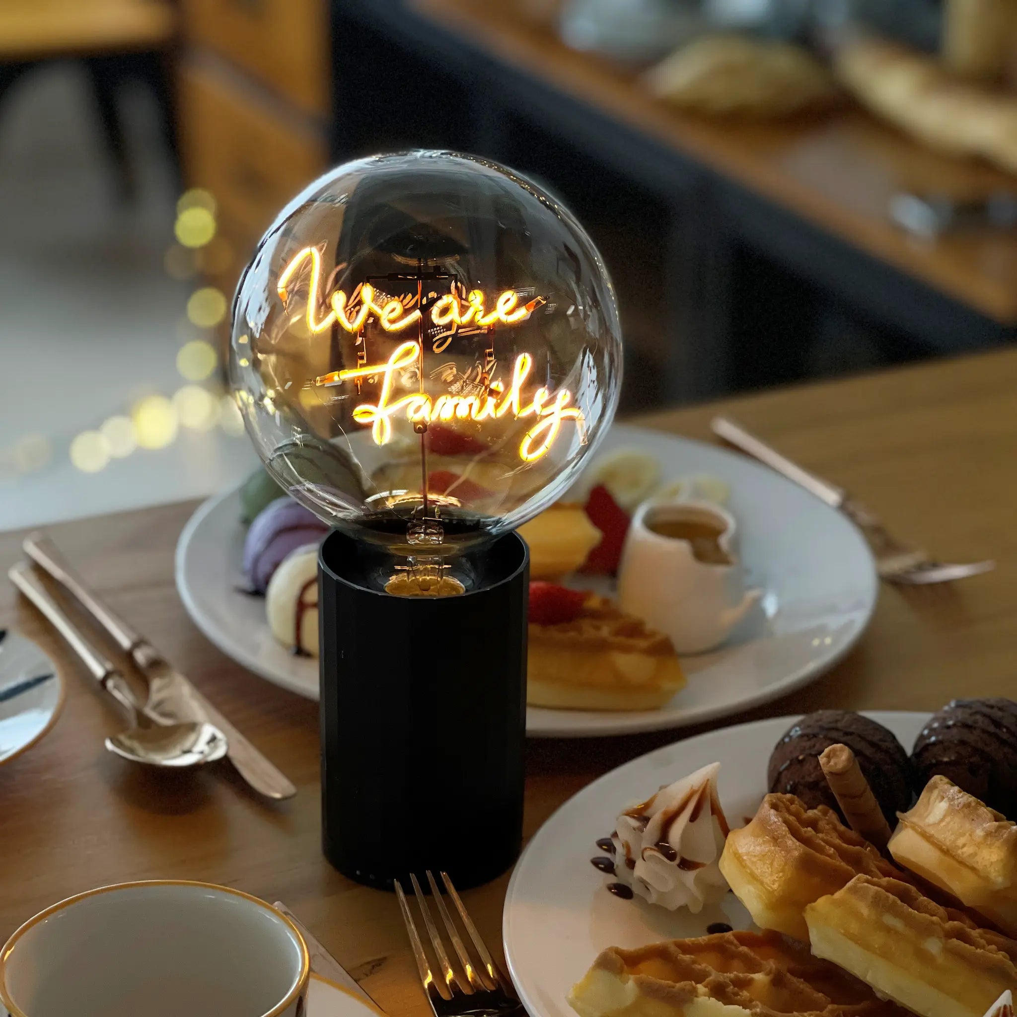 Sans Fil - We are Family - Elements Lighting