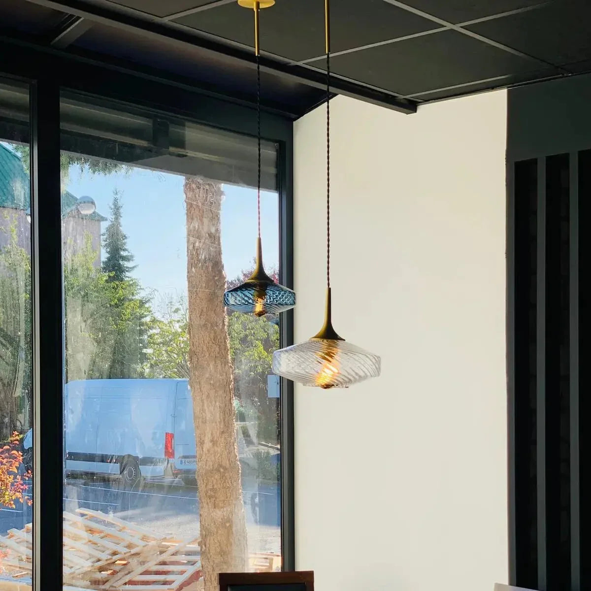 Suspension Roxanne Ø20 cm Diamant – Luminaire en verre soufflé transparent design élégant