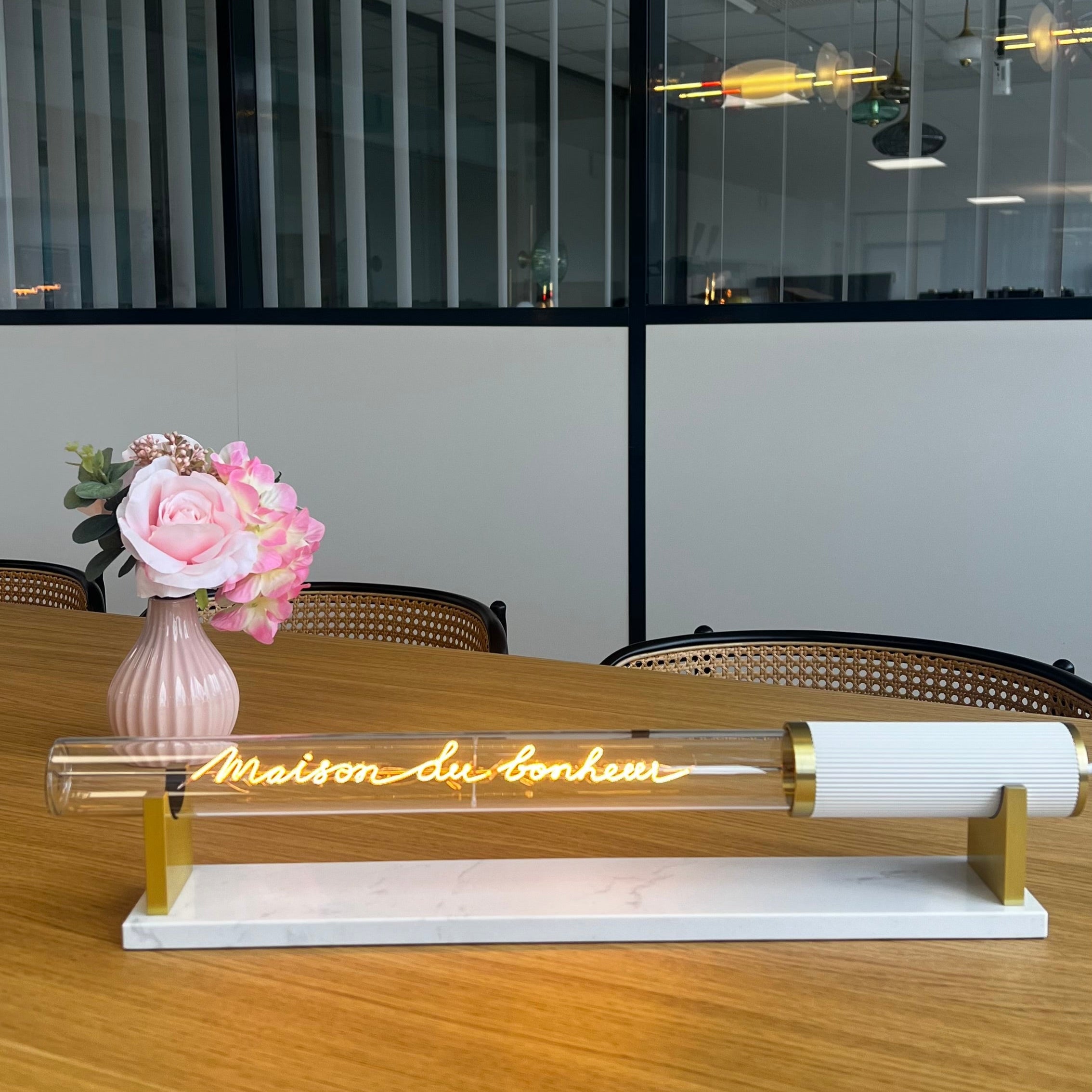 MITT - Maison du bonheur - Elements Lighting