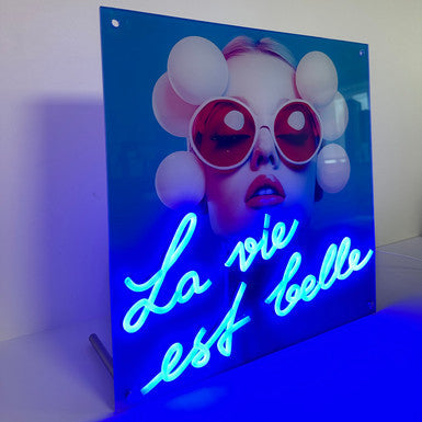MITF LA VIE EST BELLE - Elements Lighting