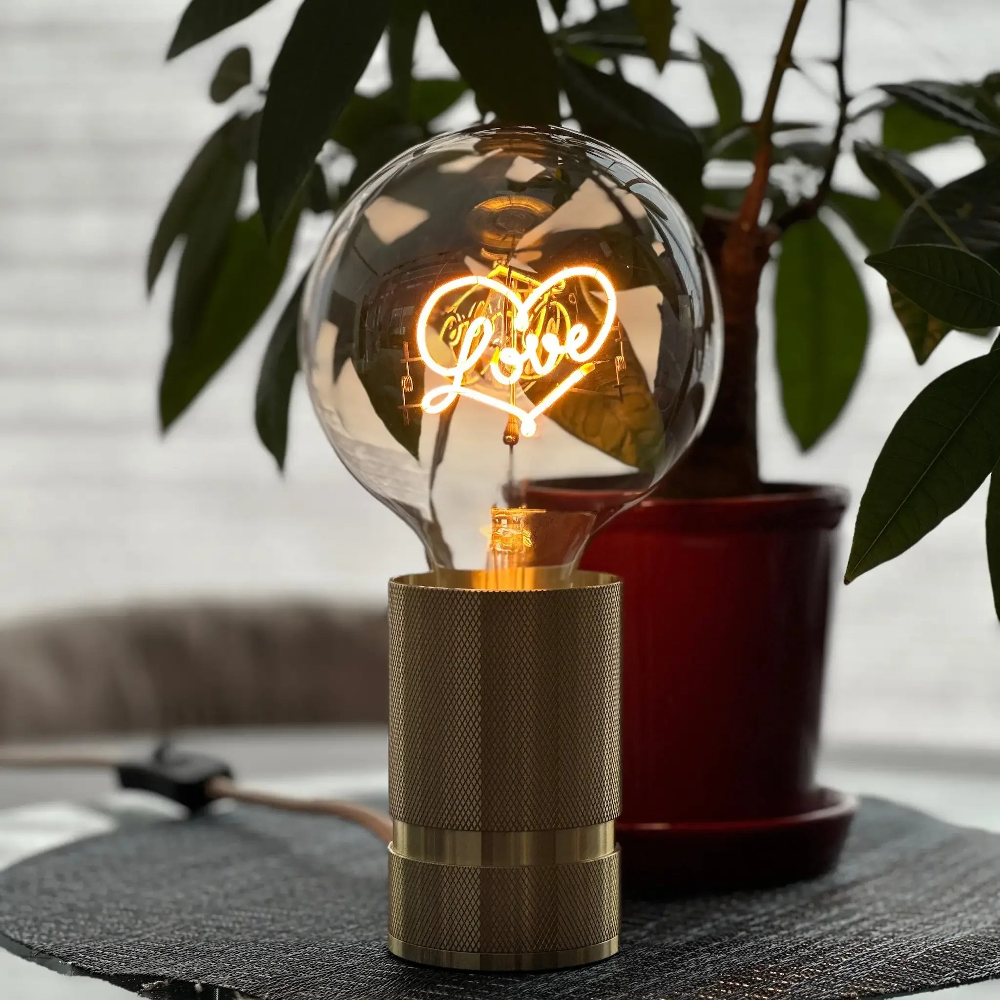 Ampoule MITB - New Love - Elements Lighting