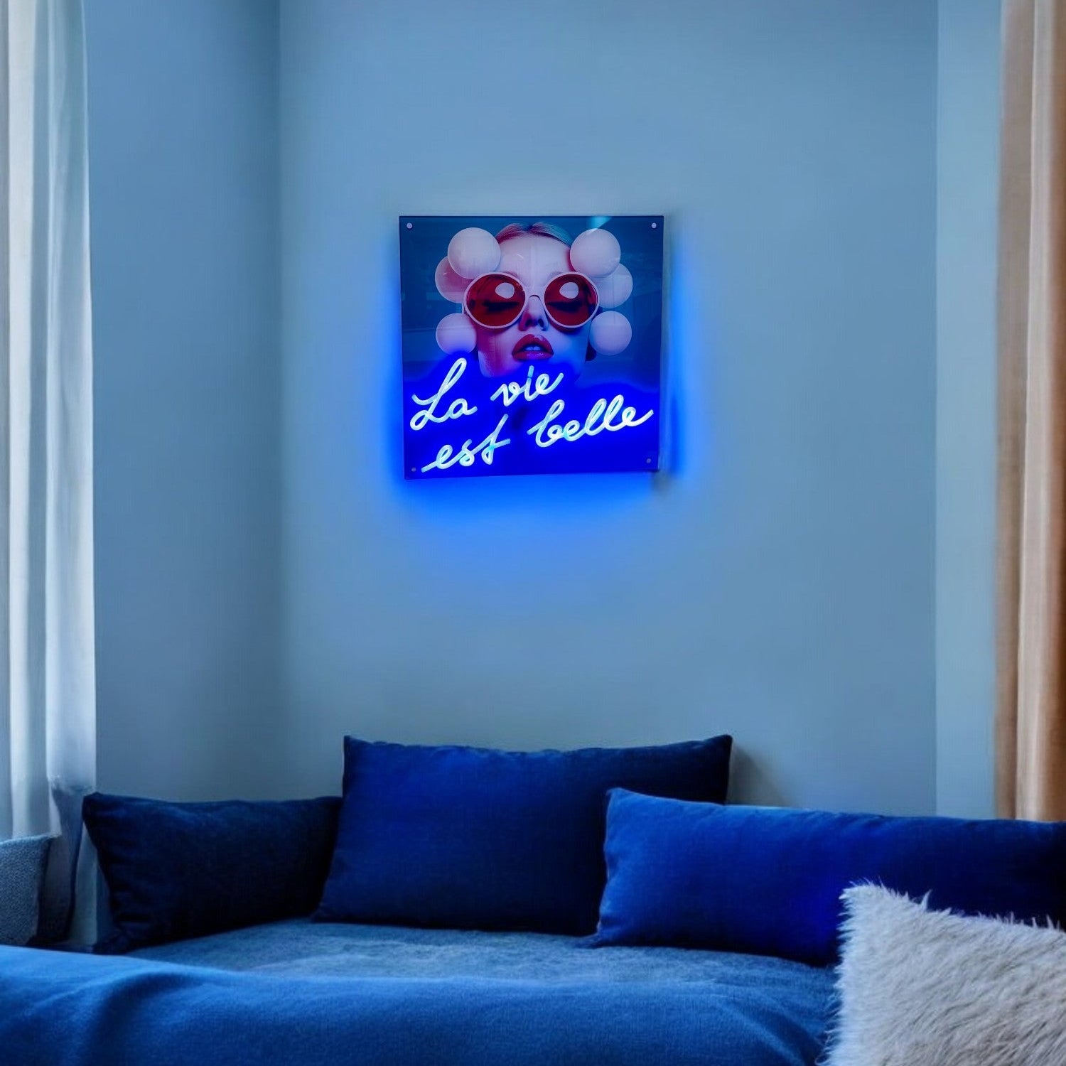 MITF LA VIE EST BELLE - Elements Lighting