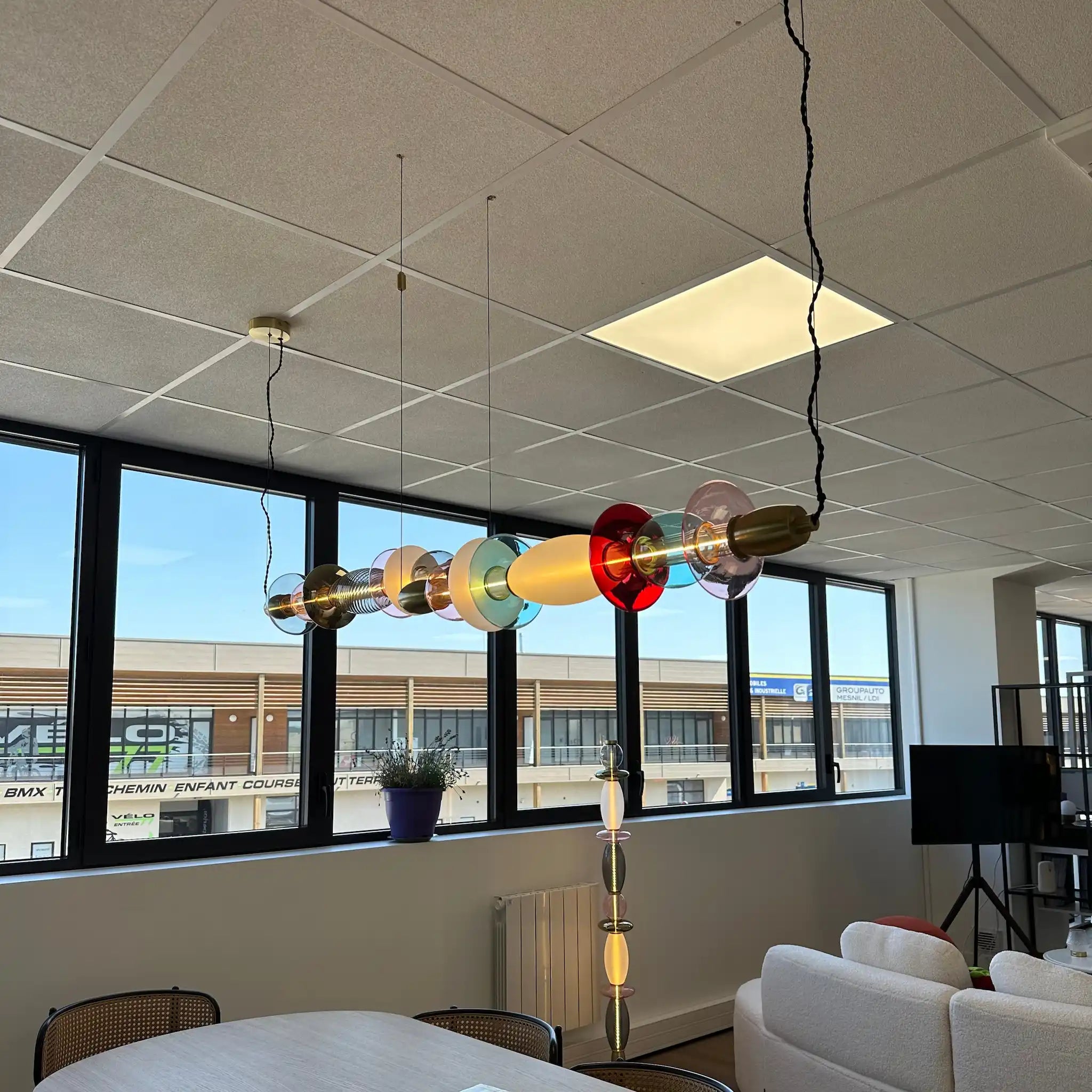 Léonor Suspension Horizontale Rose - Elements Lighting