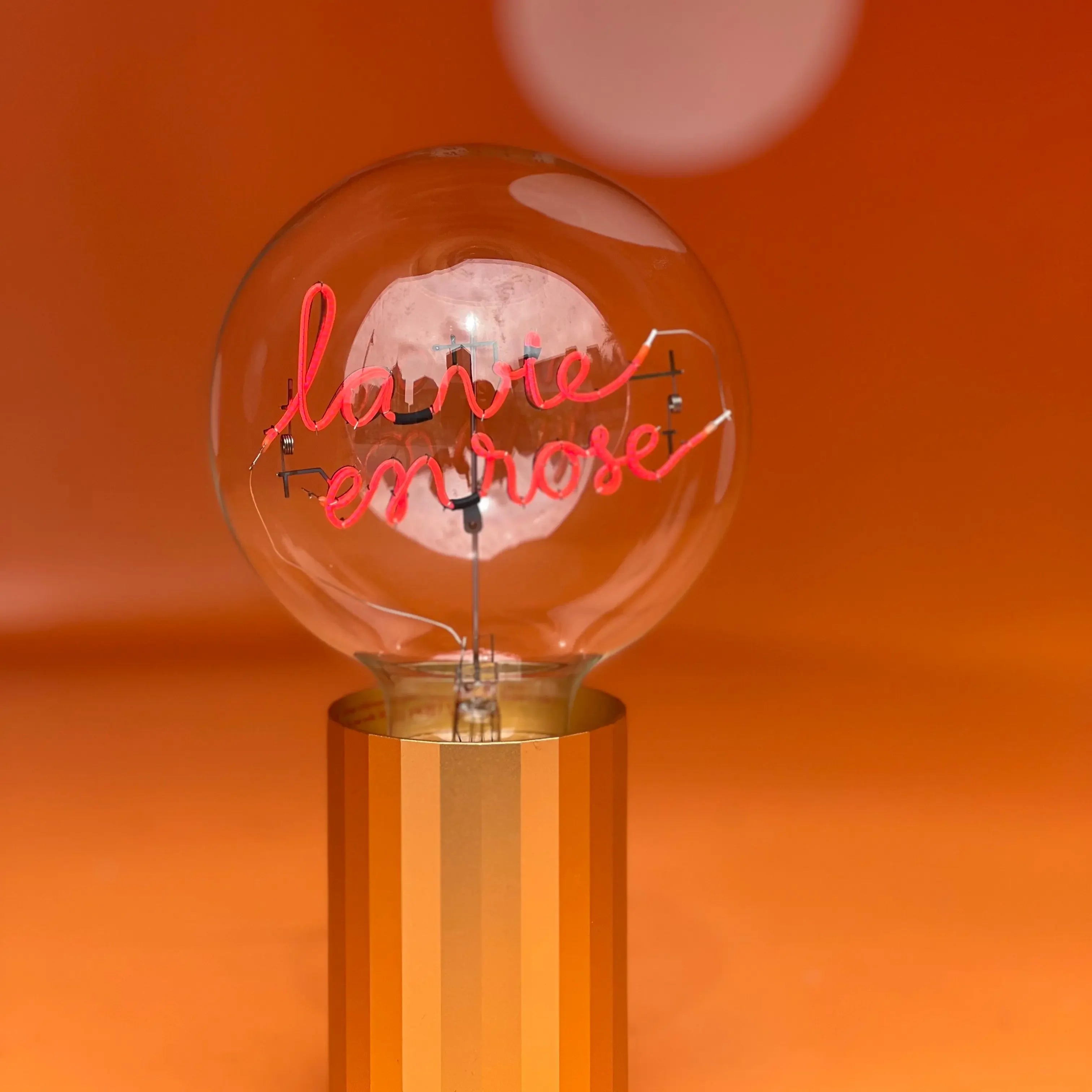 Ampoule MITB sans Fil - La vie en Rose - Elements Lighting