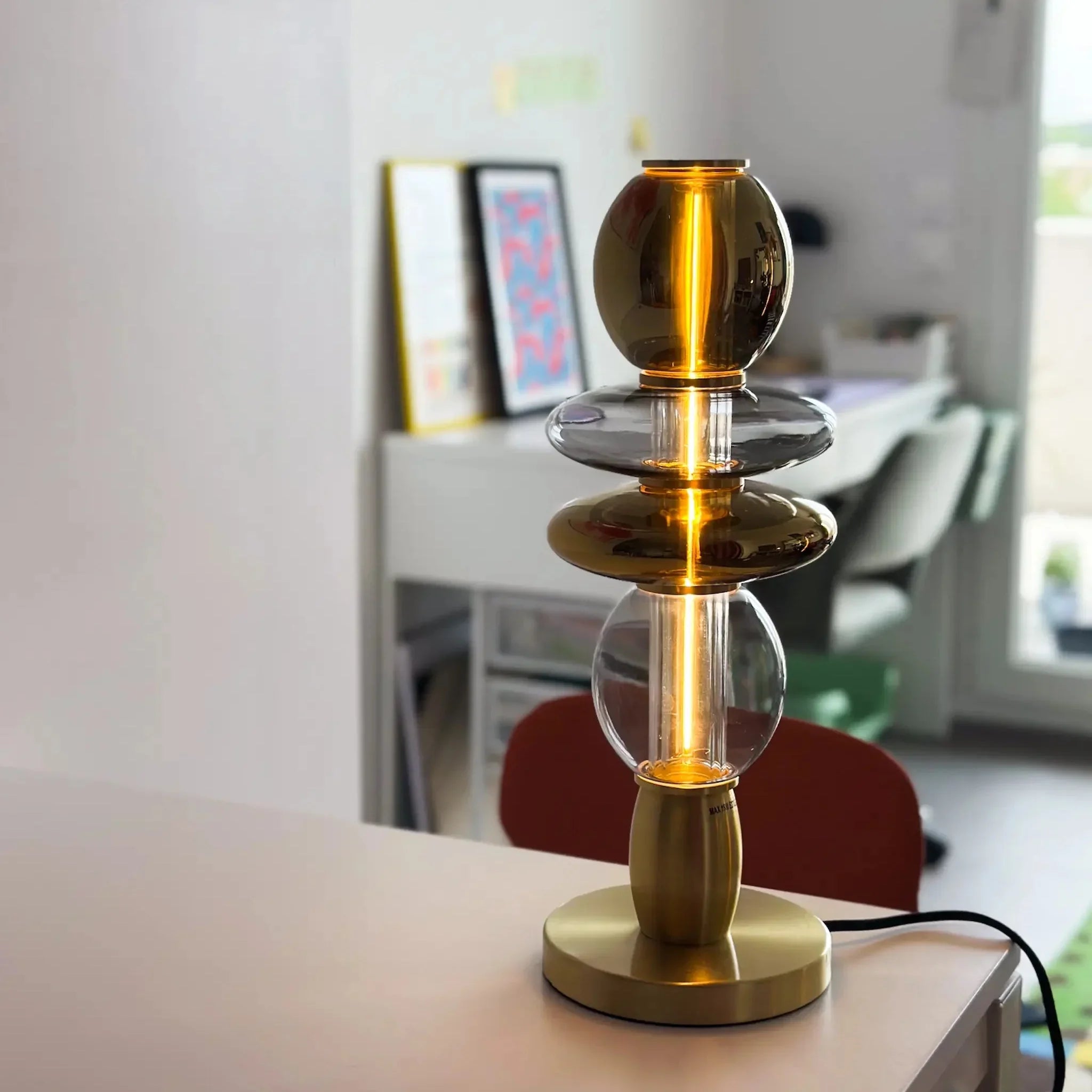 Lampe de table Léonor Doré Miroir/Fumé – Lampe design en verre soufflé et finition chic