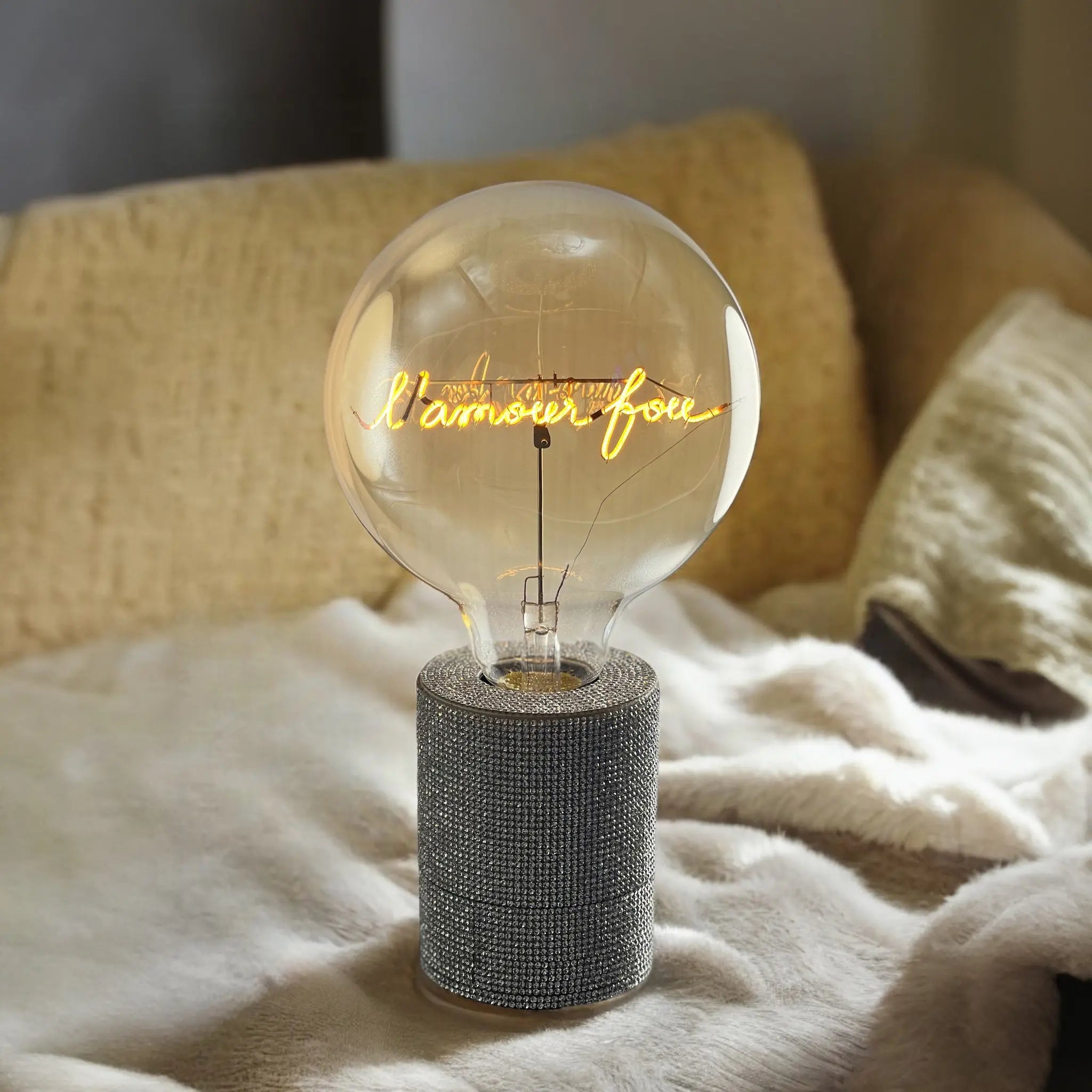 L'amour Fou - Elements Lighting