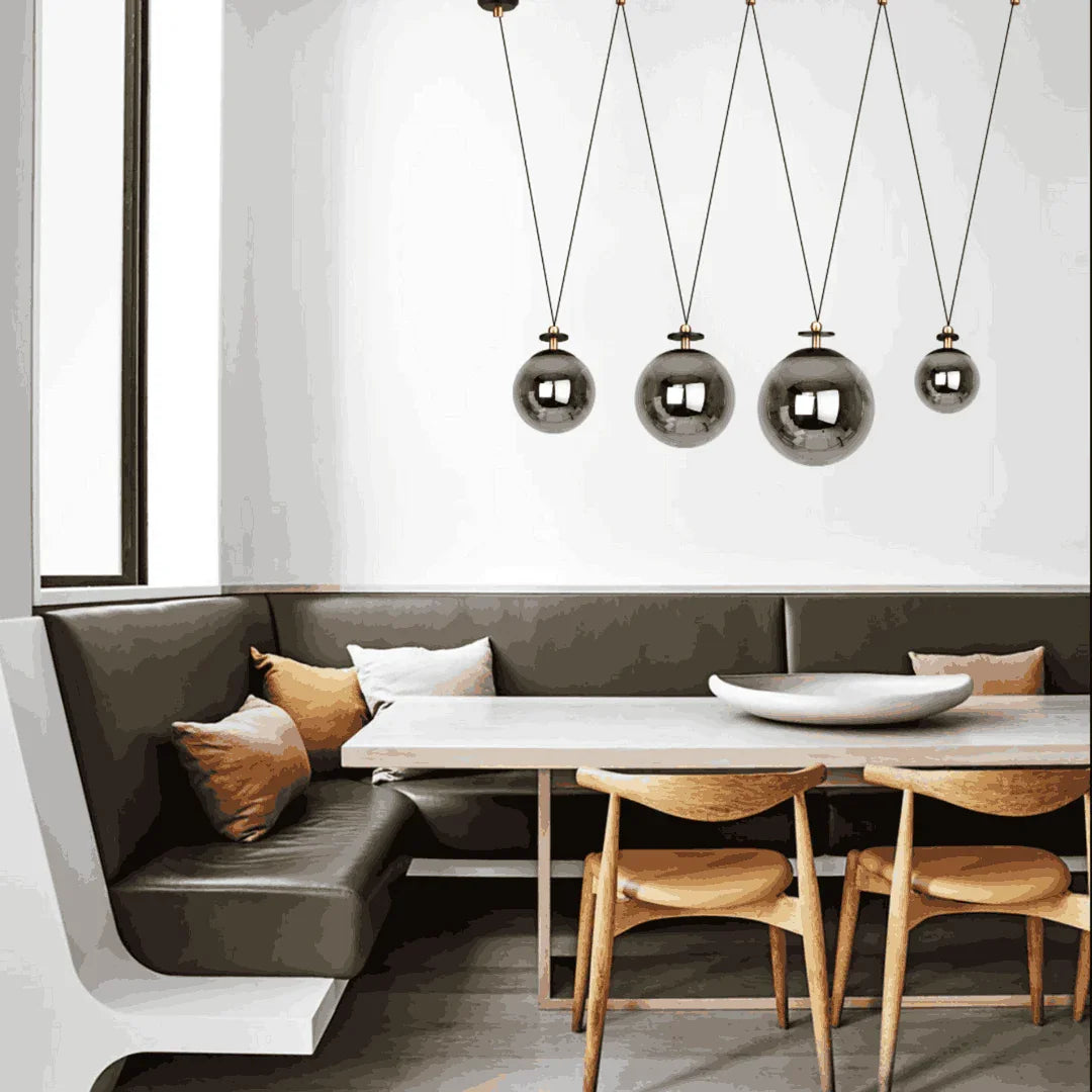 Suspension Diane 04 fumée – 4 globes en verre soufflé, hauteurs réglables