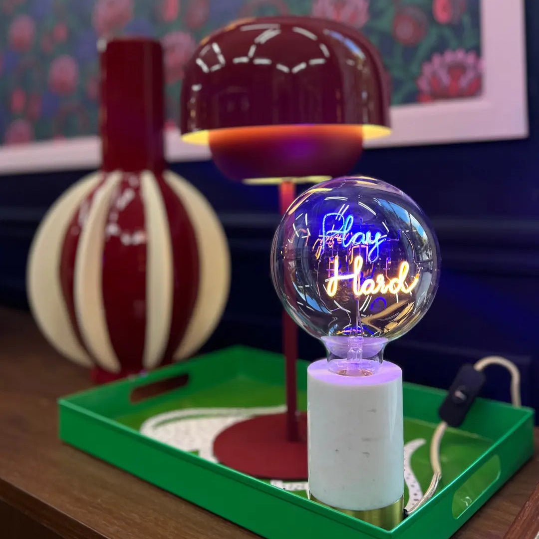 Ampoule décorative LED "Play Hard" - Message In The Bulb - Elements Lighting