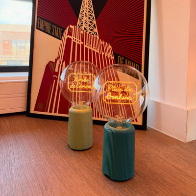 Ampoule décorative LED sans Fil "Place du bonheur" - Message In The Bulb - Elements Lighting