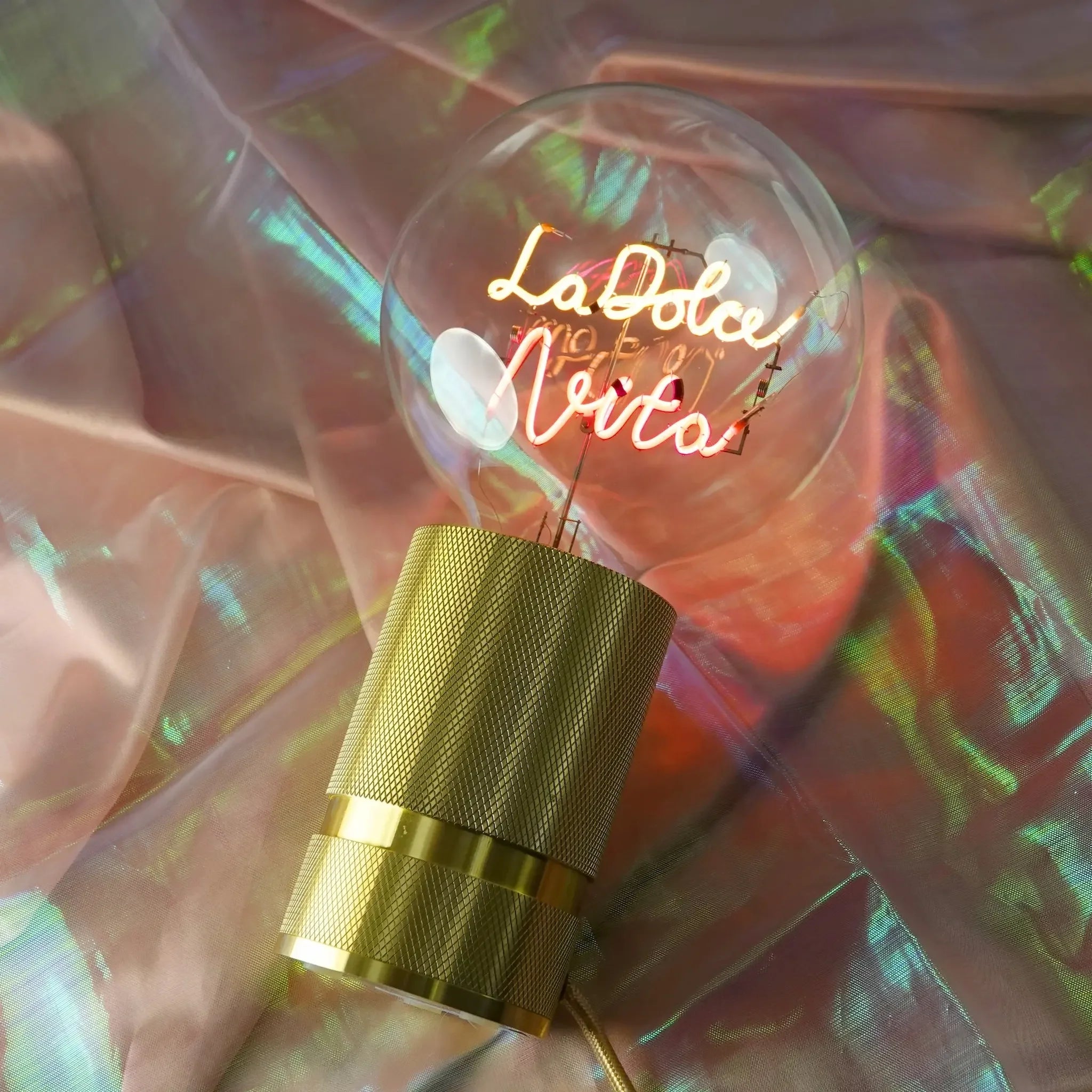 La Dolce Vita MESSAGE IN THE BULB