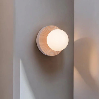 Applique Alicia Ø22 cm Taupe – Céramique et sphère opaque, design moderne salle de bain - Elements Lighting