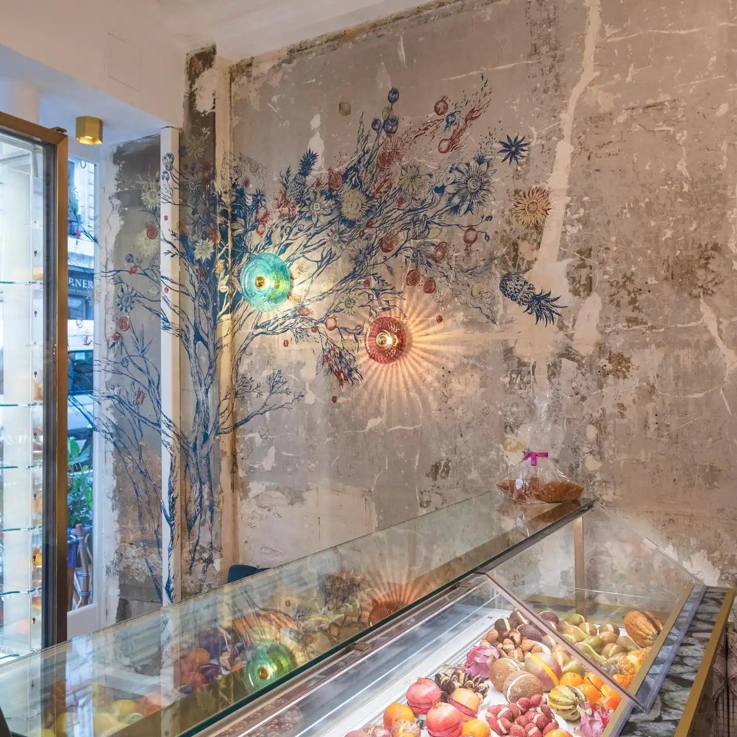 Applique Grace Aigue - Marine – Luminaire mural aux reflets bleus doux et apaisants - Elements Lighting