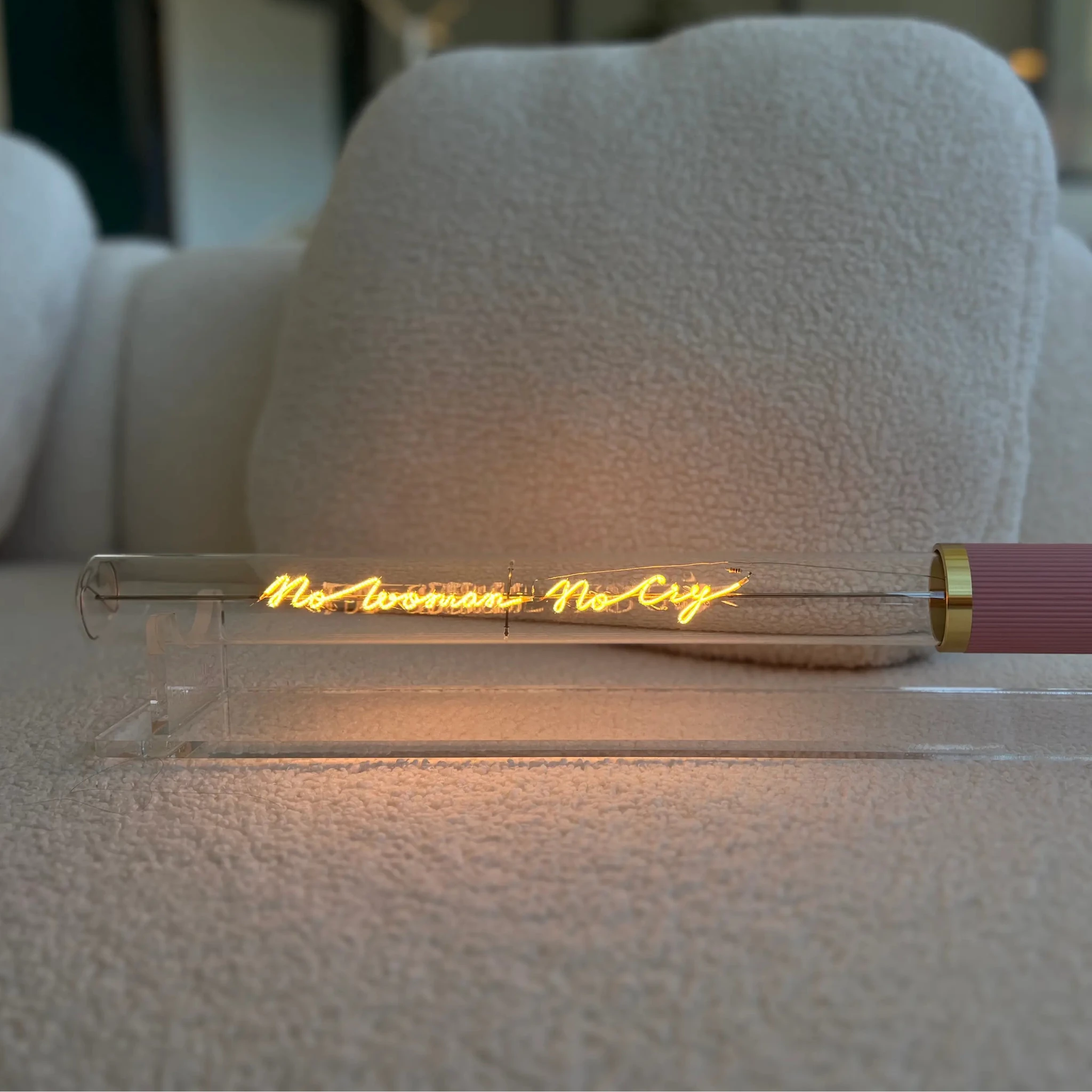 Ampoule décorative LED “No Woman No Cry” – Message In The Tube - Elements Lighting
