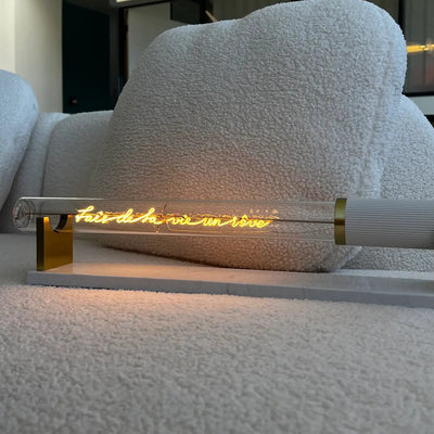 Ampoule décorative LED “Fais de ta vie un rêve” – Message In The Tube - Elements Lighting
