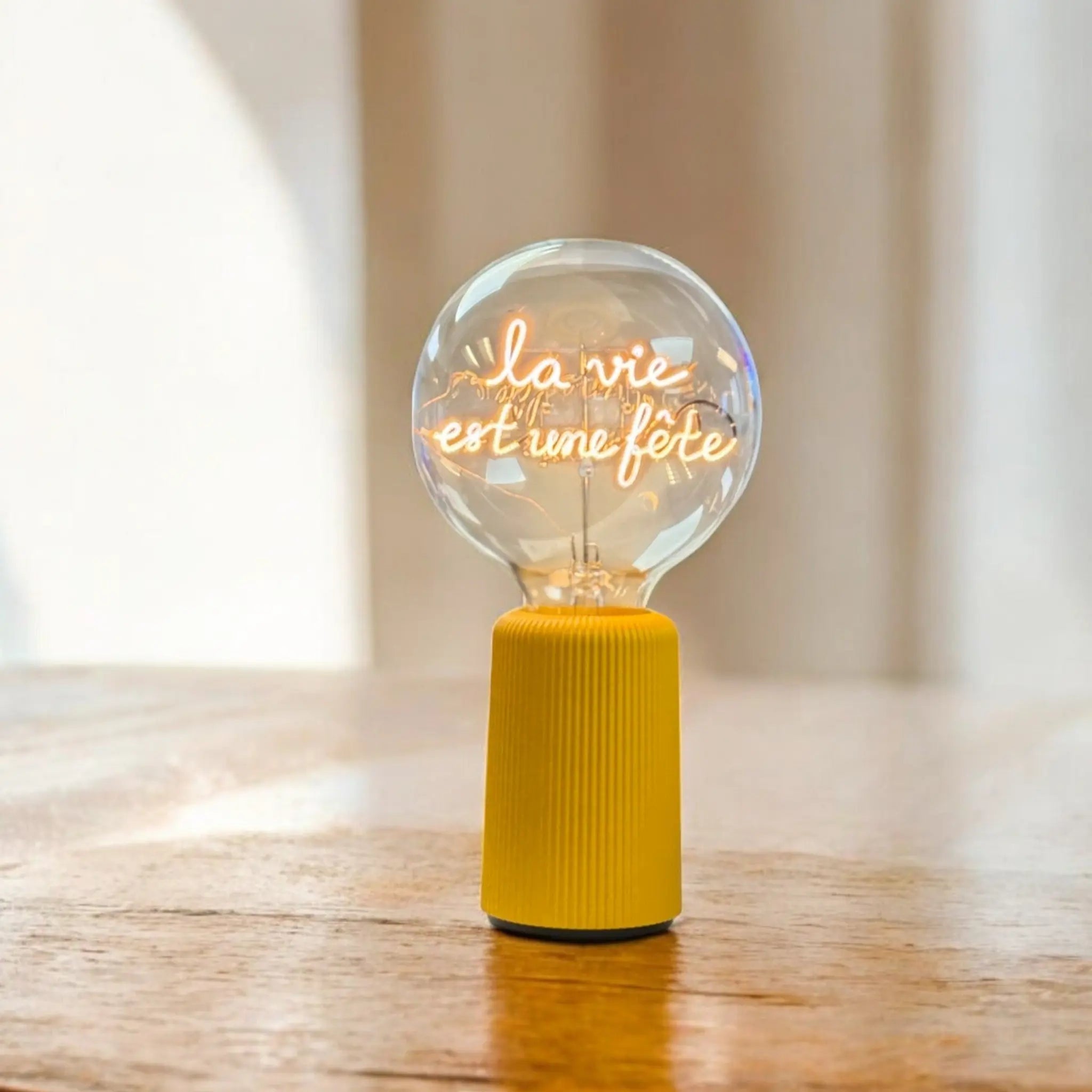 Sans fil - LA VIE EST UNE FETE - Elements Lighting