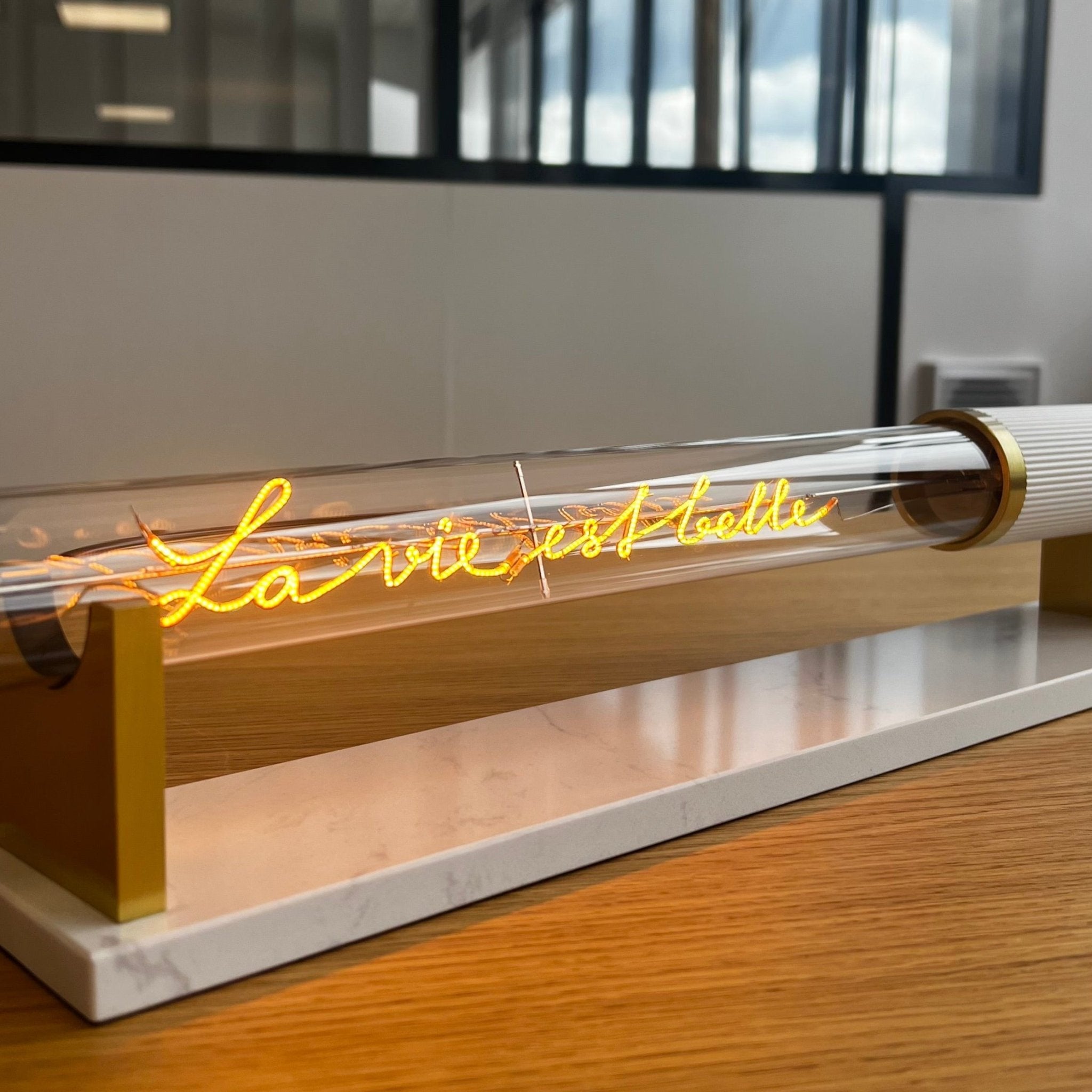 Tube lumineux - La vie est belle - Elements Lighting