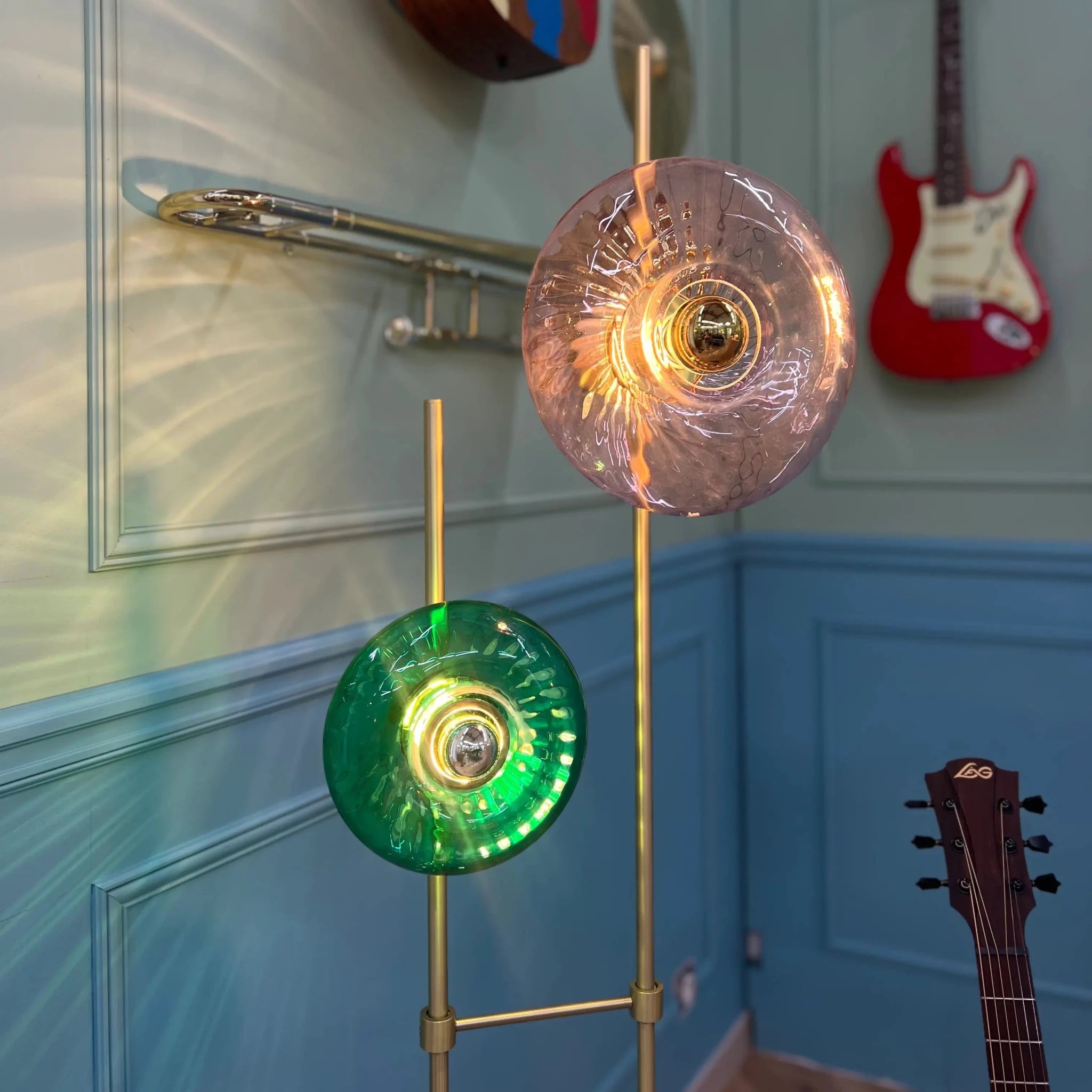 Lampadaire Grace – Design élégant en verre soufflé, 2 verrines personnalisables - Elements Lighting