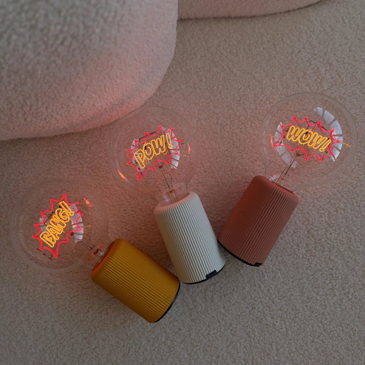 Ampoule décorative LED sans Fil "Wow" - Message In The Bulb - Elements Lighting