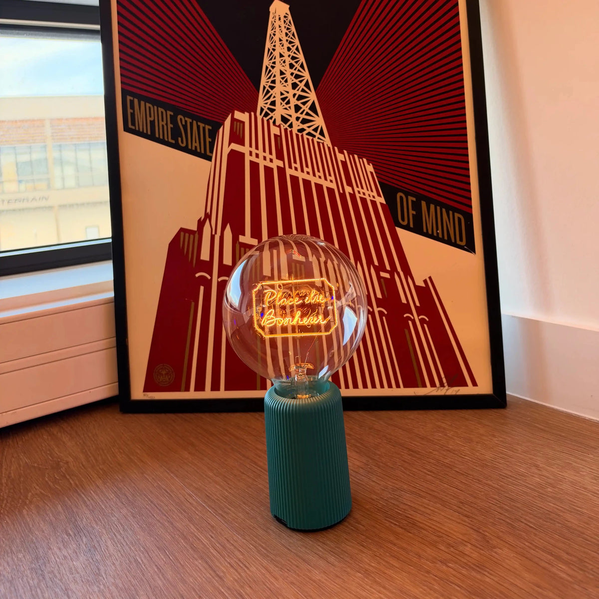 Ampoule décorative LED sans Fil "Place du bonheur" - Message In The Bulb - Elements Lighting
