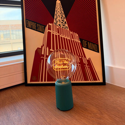 Ampoule décorative LED sans Fil "Place du bonheur" - Message In The Bulb - Elements Lighting