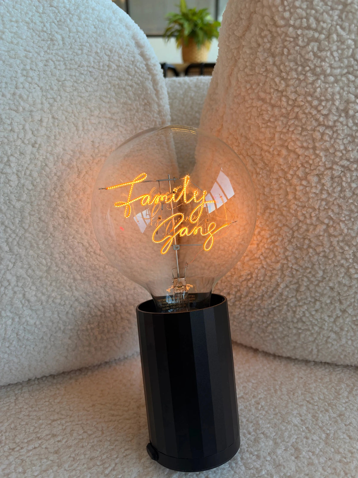 Ampoule décorative LED sans Fil "Family Gang" - Message In The Bulb - Elements Lighting
