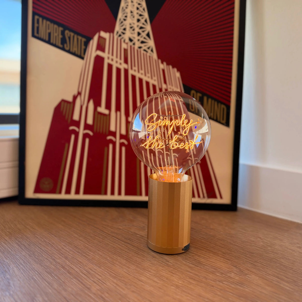 Ampoule décorative LED sans Fil "Simply the best" - Message In The Bulb - Elements Lighting