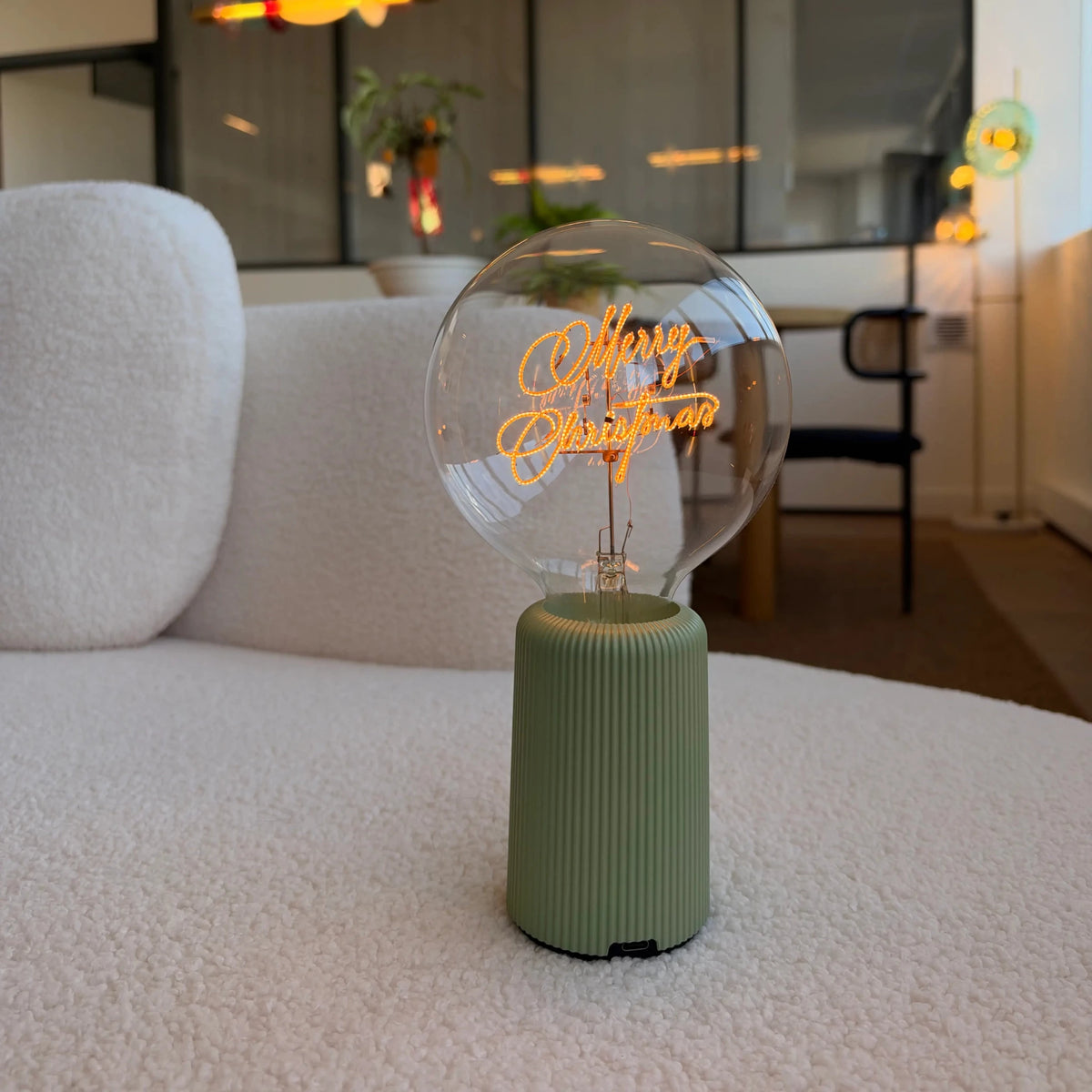 Ampoule décorative LED sans Fil "Merry Christmas" - Message In The Bulb - Elements Lighting
