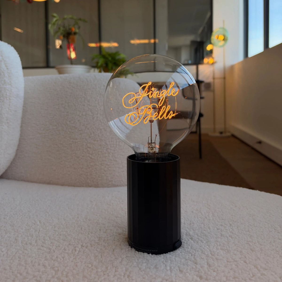 Ampoule décorative LED sans Fil "Jingle Bells" - Message In The Bulb - Elements Lighting