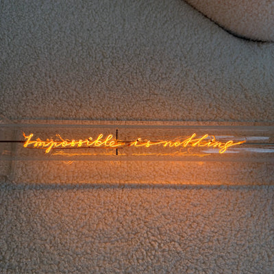 Ampoule décorative LED “Impossible is Nothing" – Message In The Tube - Elements Lighting