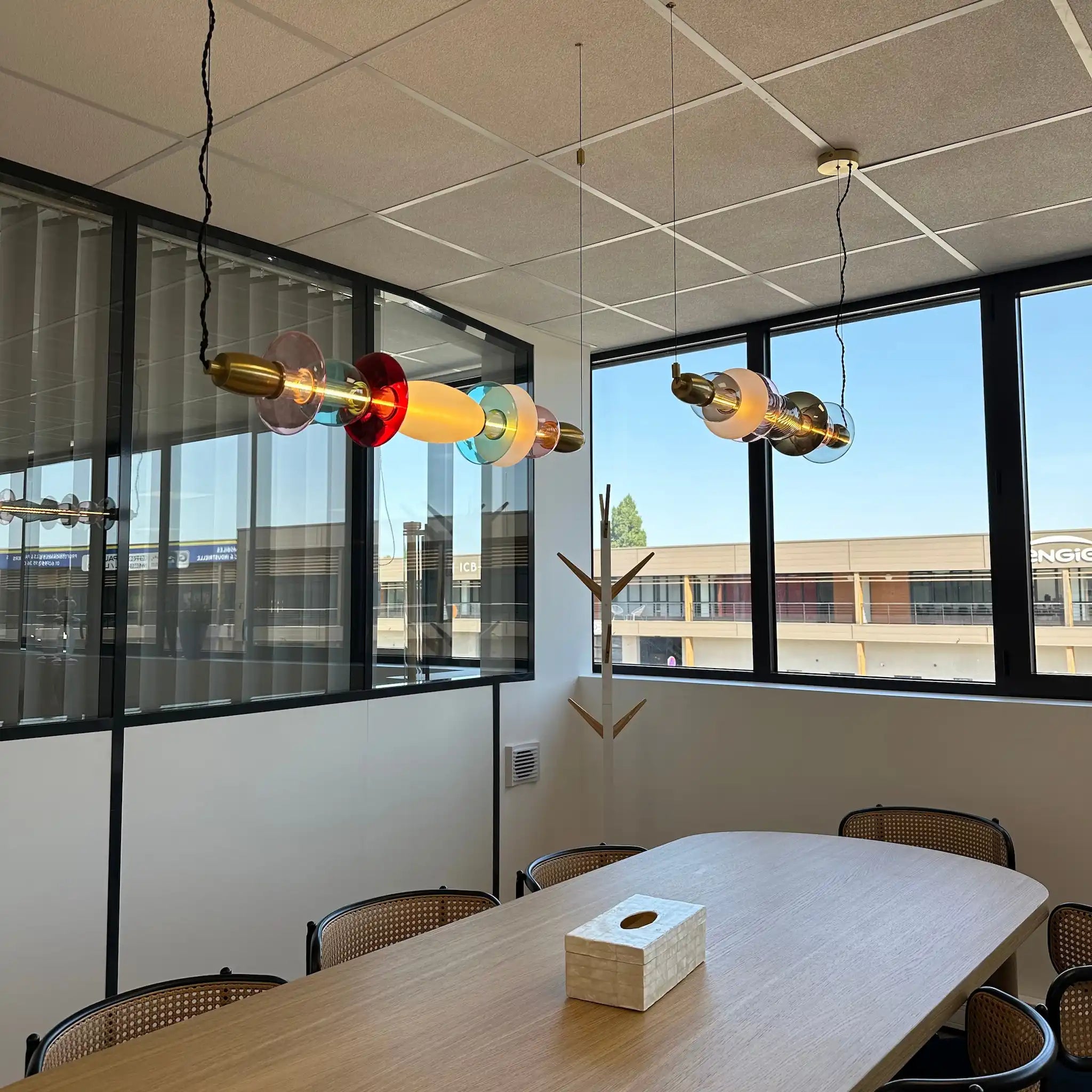 Léonor Suspension Horizontale Rose - Elements Lighting