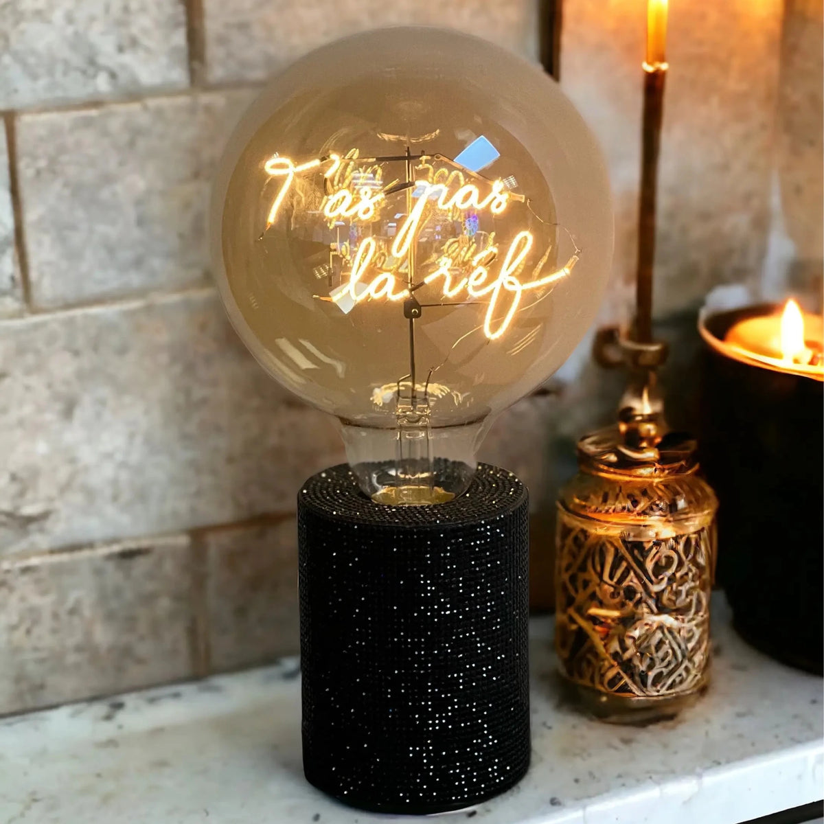 Ampoule décorative LED "T'as pas la réf" - Message In The Bulb - Elements Lighting